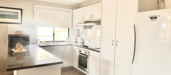 Newcasle 6 bedrooms home
