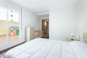 3 Schlafzimmer, Bügeleisen/Bügelbrett, kostenloses WLAN, Bettwäsche