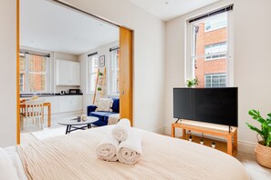 City appartement | 2 slaapkamers, een bureau, een laptopwerkplek, gratis wifi