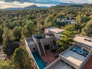 Exterior - Rooftop Deck, Views, Pool & Hot Tub, Alfresco Dining, Perfect For Starry Nights! (Sedona)