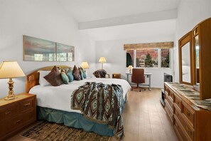 3 bedrooms, desk, iron/ironing board, free WiFi - Canyon Mesa Spectacular Views! Heaven on the 7th (Sedona)