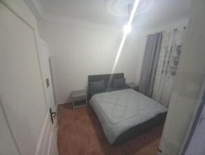 1 chambre, Wi-Fi gratuit, draps fournis