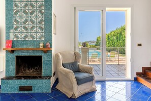 Comfort Villa | Living area | TV - Villa Maddalena by Wonderful Italy (Syracuse)