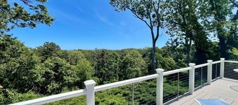 Private and pet friendly with expansive back deck