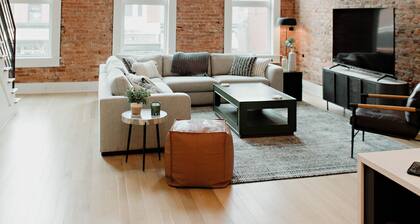 The Principal: Modern Townhome in Downtown