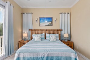 2 slaapkamers, een strijkplank/strijkijzer, reisbedje, gratis wifi