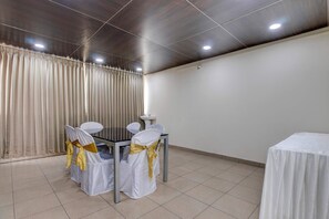 ศูนย์ธุรกิจ