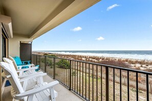 Property grounds - Sandy Square - Gorgeous 3 Bedroom Ocean Front Condo! (Ocean City)