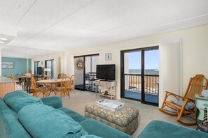 Living area - Bay Princess Condo with Outdoor Pool and Balcony! (Ocean City)
