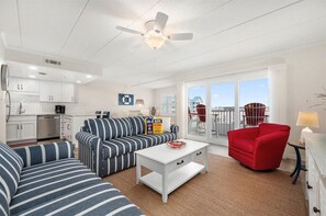 TV - Downtown 2 Bedroom White Marlin Condo short walk to the Beach and Boardwalk! (Ocean City)