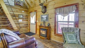 Unclassified image, 5 of 25, button - Sevierville Log Cabin w/ Hot Tub Near Dollywood! (Sevierville)