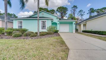 House (5 Bedrooms) | Interior