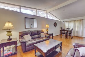 Cottage (2 Bedrooms) | Interior