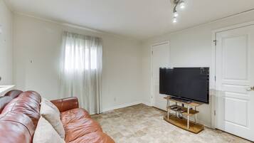 Cottage (2 Bedrooms) | Interior