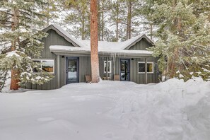 House (1 Bedroom) | Interior - 3 Mi to Rocky Mtn Nat'l Park: Grand Lake Cabin (Grand Lake)