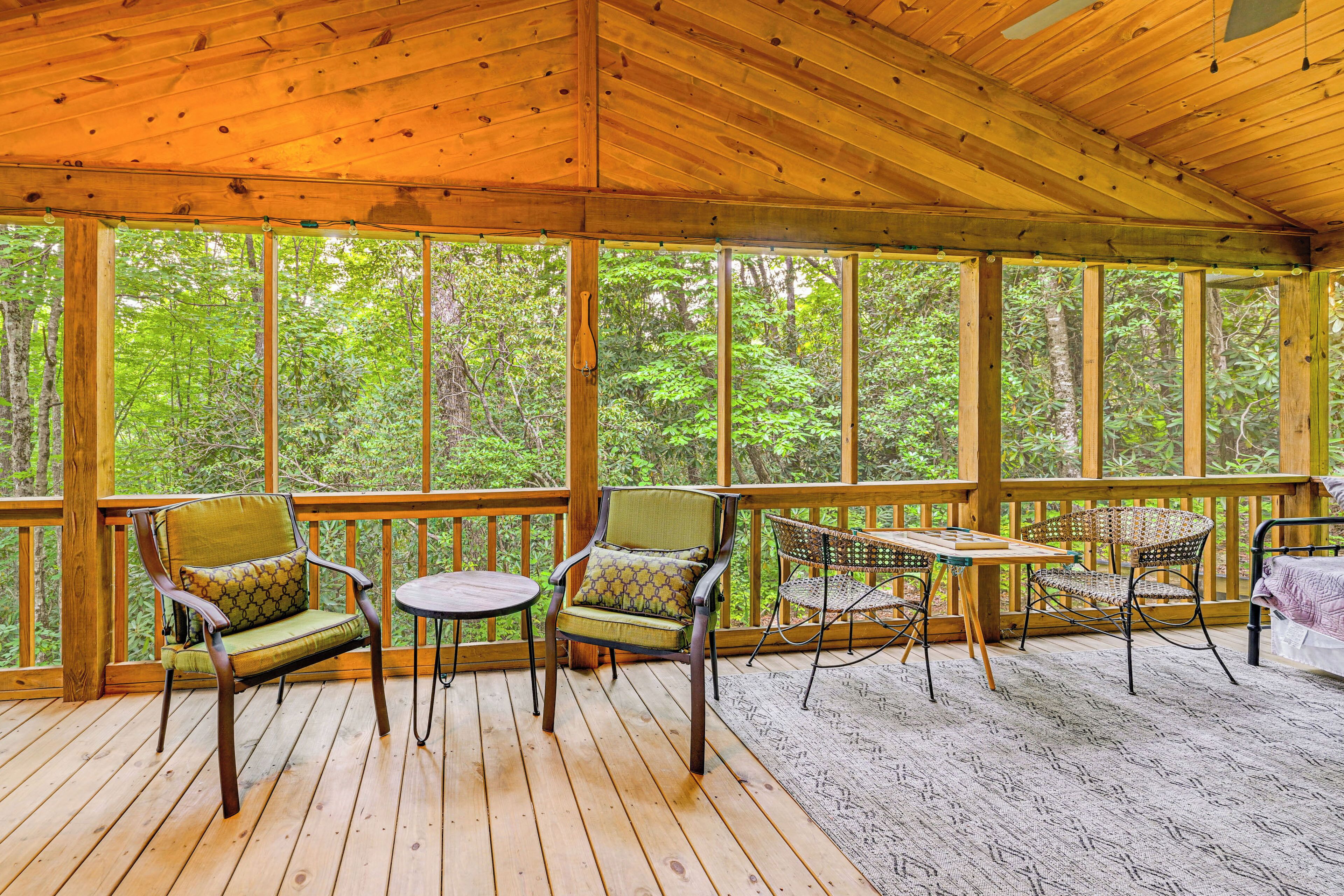 House (2 Bedrooms) | Interior