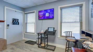 Apartment (0 Bedroom) | Interior