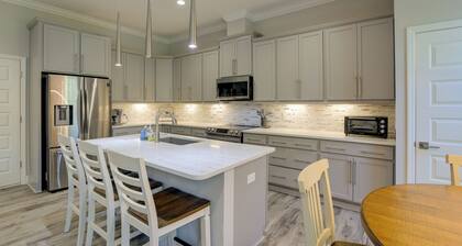 Vibrant Ocala Townhome: Close to Golf Club & Wec!