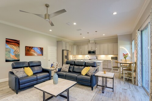 Near WEC & Golf! Ocala Townhome w/ EV Charger