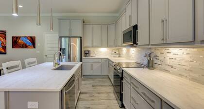 Vibrant Ocala Townhome: Close to Golf Club & Wec!