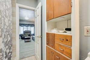 House (1 Bedroom) | Interior - Kalamazoo Vacation Rental Near Golf & Parks! (Kalamazoo)