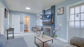 House (1 Bedroom) | Interior