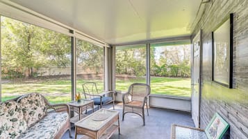 House (2 Bedrooms) | Front of property