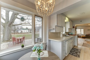 House (2 Bedrooms) | Interior