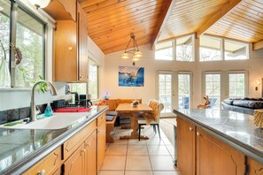 Hus (2 Bedrooms) | Interiör