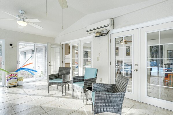 House (4 Bedrooms) | Interior