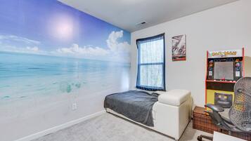 3 bedrooms, iron/ironing board, bed sheets