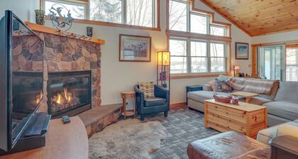 Lakefront Tomahawk Getaway w/ Deck & 2 Fireplaces!