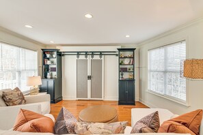 Interior - Tranquil Arrington Cottage ~ 7 Mi to Franklin! (Arrington)