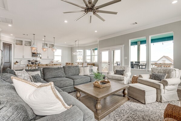 TV, fireplace - Luxe Freeport Home: Steps to the Sand! (Freeport)