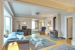 Rumah (4 Bedrooms) | Interior