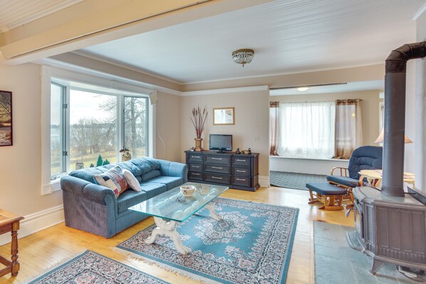 House (4 Bedrooms) | Interior