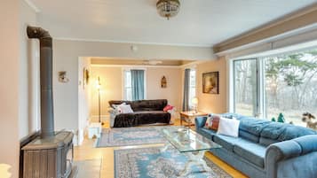 Rumah (4 Bedrooms) | Bagian depan properti