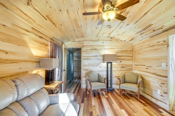 Living area - Pet-friendly Minnesota Abode Near Golfing & Hiking (Lengby)