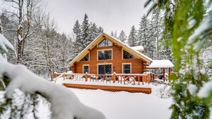 Exterior - Idyllic Cabin Getaway w/ Hot Tub By Titus Mountain (Malone)