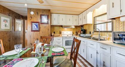 Classic Country Retreat in Ronda on 5 Acres!