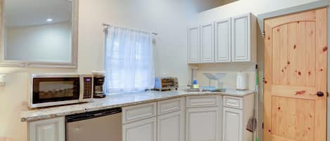 Apartment (0 Bedroom) | Interior