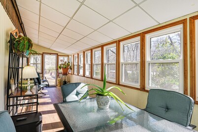 Classic Country Retreat in Ronda on 5 Acres!