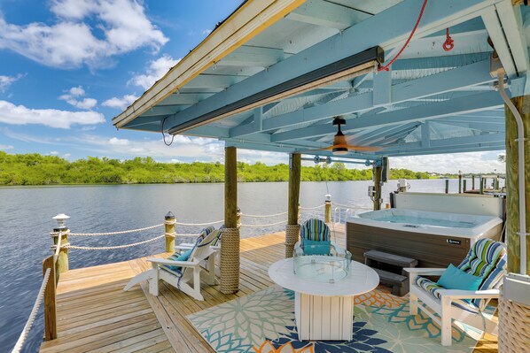 Apartment (0 Bedroom) | Interior - Riverfront Florida Studio w/ Pool & Hot Tub Access (LaBelle)