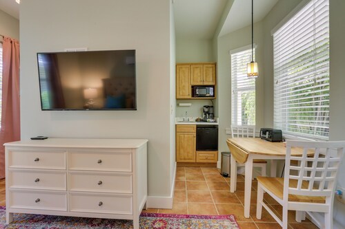 Riverfront Florida Studio w/ Pool & Hot Tub Access