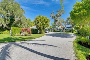 Apartment (0 Bedroom) | Interior