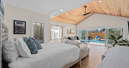 Pool, Hot Tub & Putting Greens Near Beach