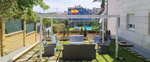Terrace/patio - Chalet con Piscina Privada (Santander)