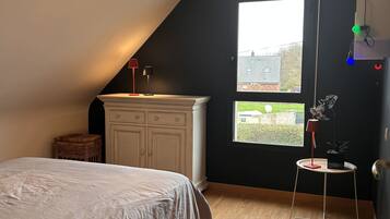 4 chambres, fer et planche Ă  repasser, Wi-Fi gratuit, draps fournis