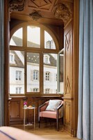 Quarto casal standard | Roupas de cama premium, frigobar (abastecido com itens grátis)