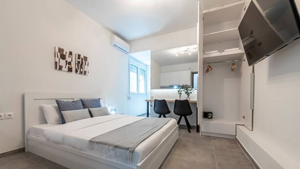 1 Schlafzimmer, Schreibtisch, Bügeleisen/Bügelbrett, WLAN
